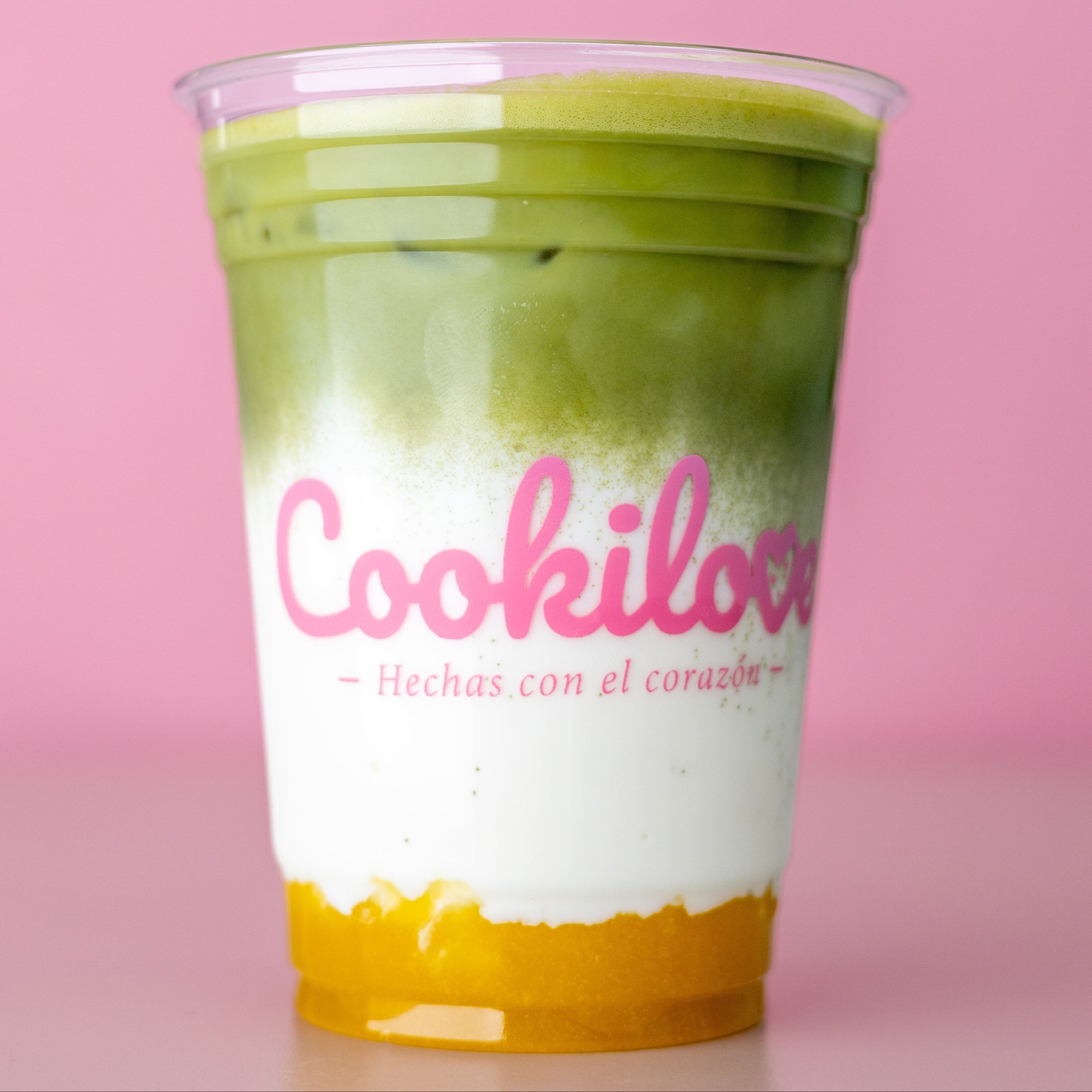 Matcha Mango Latte Frío